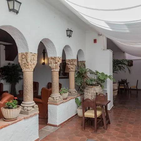 El Cid Hotel *